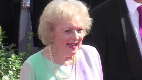 LOS ANGELES - August 29, 2010: Betty White arrives at the Emmy Awards at the Nokia Theater.