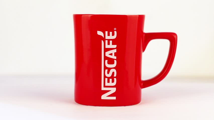 Кружка nescafe. Nescafe Mug. Кружка Нескафе 3d. Кружка Нескафе прозрачная. Кружка Нескафе красная с надписью.