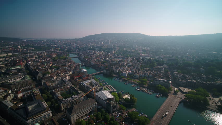 Aerial Switzerland Zurich June 2018 Sunny Day 15mm Wide Angle 4K Inspire 2 Prores

Aerial video of downtown Zurich in Switzerland on a beautiful sunny day with a wide angle lens.