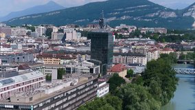 Aerial Switzerland Geneva June 2018 Sunny Day 90mm Zoom 4K Inspire 2 Prores

Aerial video of downtown Geneva in Switzerland on a beautiful sunny day with a zoom lens