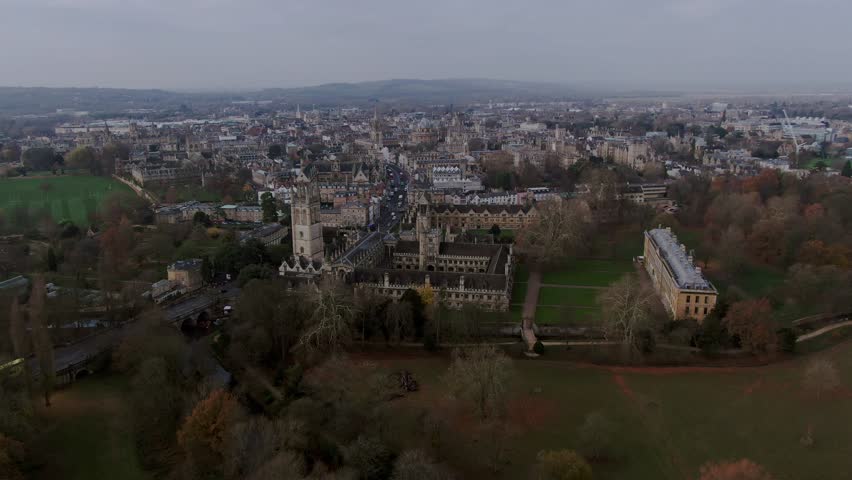 Aerial zoom in view of the center of the town of Oxford