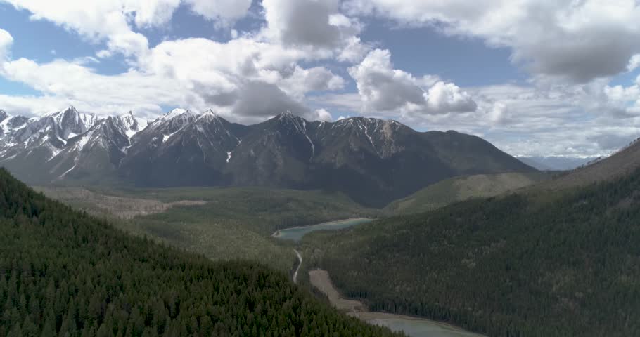 Lake in the Canadian Rocky Mountains / Aerial footage