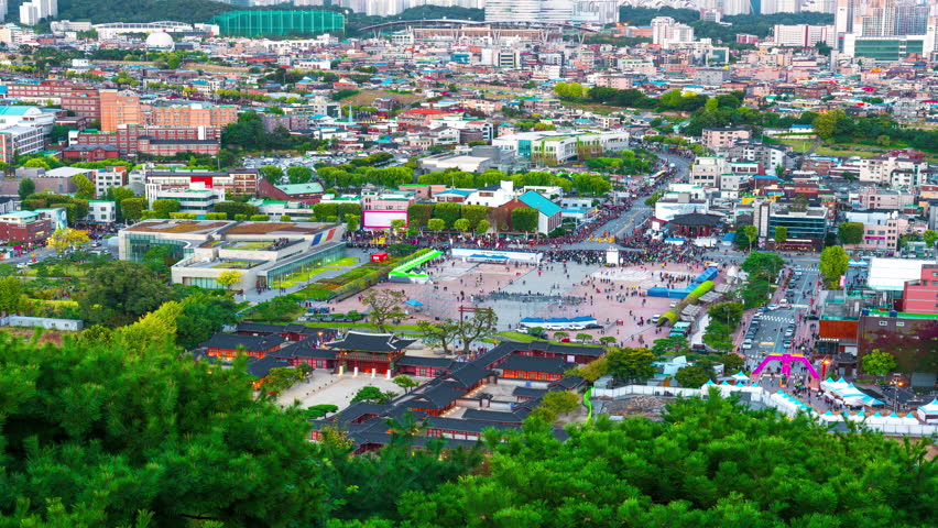 Time lapse of Suwon Hwaseong Cultural Festival at Hwaseong Haenggung Palace the heritage sight the fortress of Suwon, South Korea.