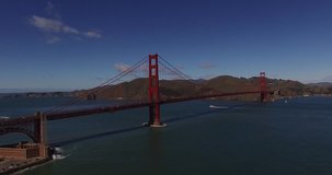 COMBO 2 in 1 clips of San Francisco, California 2018. Travel and tourism to the northern part of the golden state. Airflow Creations by Gio Castilhos Dolly Reveal. Golden Bridge and Downtown SFO. 
