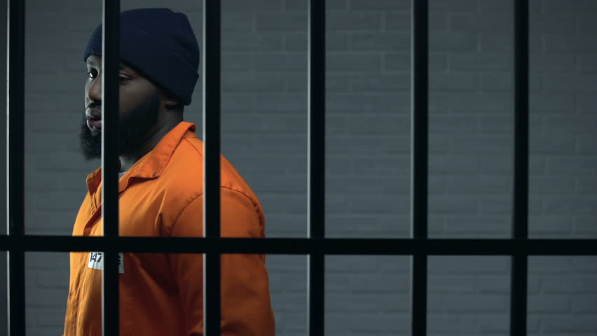 aggressive afro-american prisoner camera holding cell: Ñ�Ñ‚Ð¾ÐºÐ¾Ð²Ð¾Ðµ Ð²Ð¸Ð´ÐµÐ¾ (Ð±ÐµÐ· ...