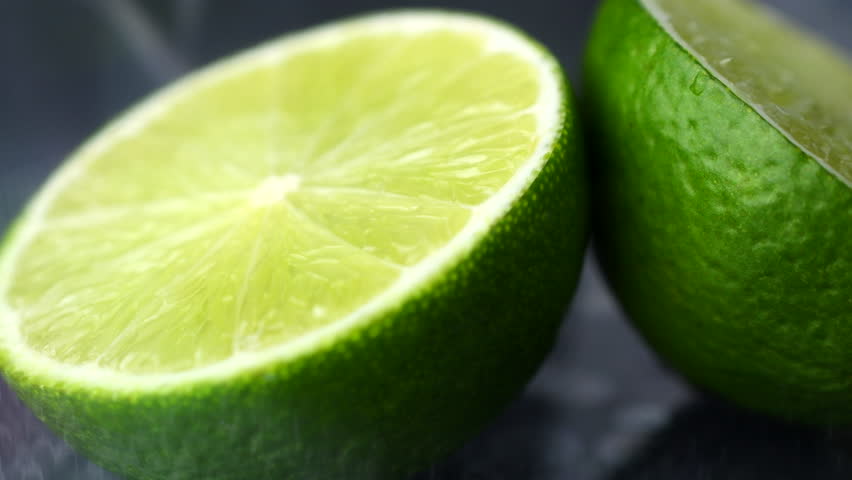 Pouring soda water into lime in 4K resolution | Shutterstock HD Video #1028492126