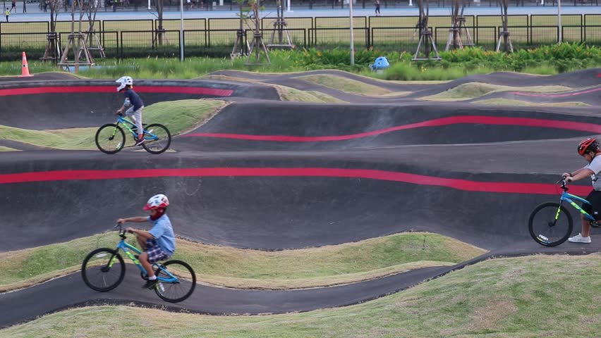 kids bicycle track