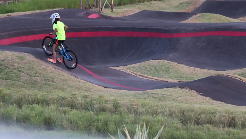 kids bicycle track