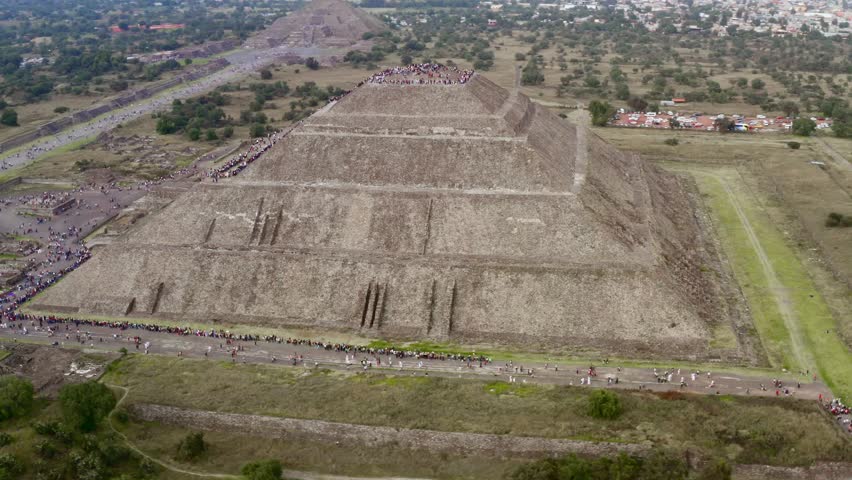 AERIAL: Teotihuacan, Mexico, Pyramids (Flying Around)