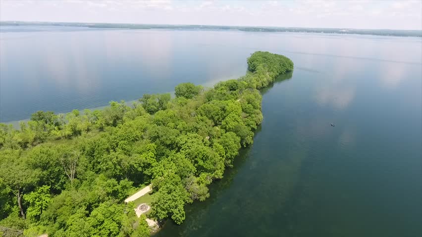 Peninsula Picnic Point (Madison WI Drone Video)