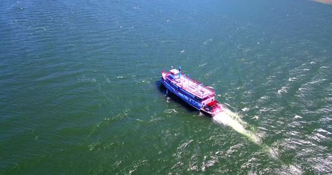 Sternwheeler Paddle Boat on River - Overhead Approaching Zoom-In Aerial View - Oregon, USA