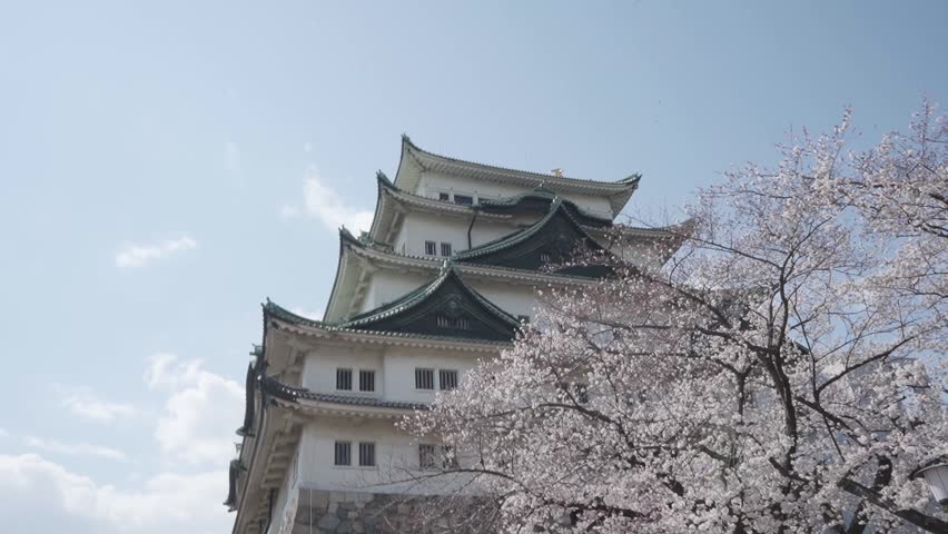 The castle of Nagoya is a major landmark in Japan