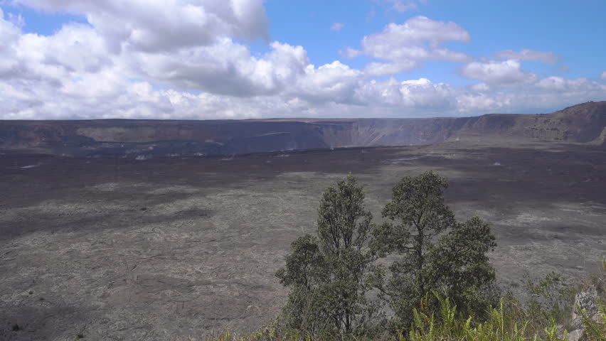 Kilauea crater or caldera, Hawaii volcanoes national park, Big Island, Hawaii, USA