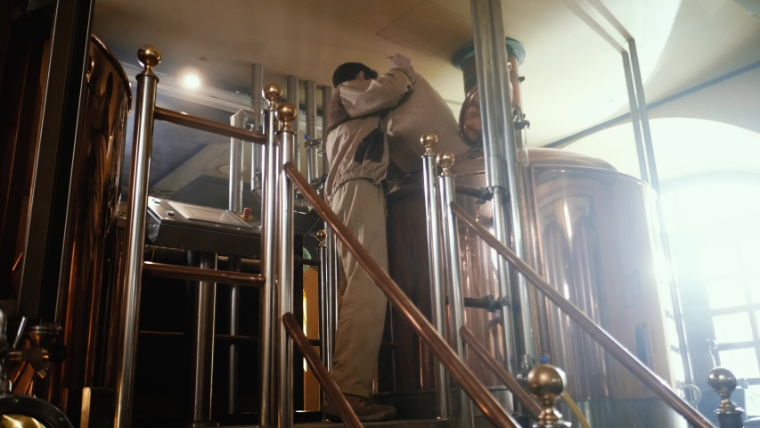 Man working in a brewery