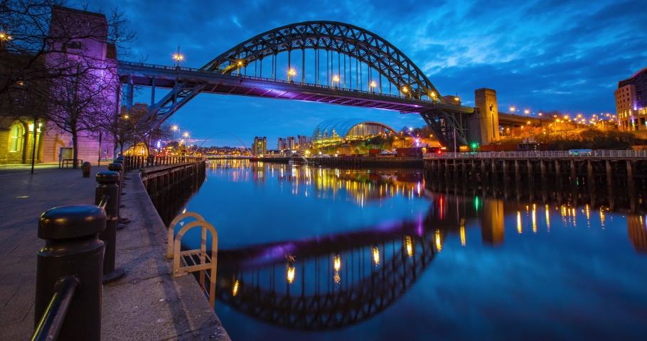 A sunrise timelapse in Newcastle upon Tyne, alongside the River Tyne Royalty-Free Stock Footage #1029732881