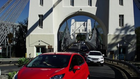australian traffic droveing over a bridge in brisbane