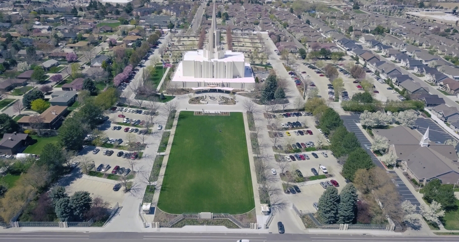 LDS temple found and surrounding city