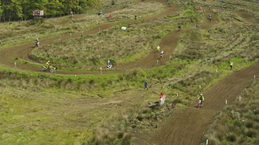 Twin shock racing and some very exciting racing in Scotland