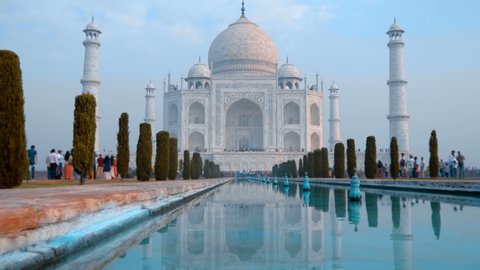 Taj Mahal - a mausoleum mosque, combines elements of Indian, Persian and Arab architectural styles, located in Agra, India, on the banks of the Yamuna River. Shot in motion