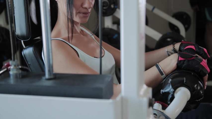 leg spread exercise machine