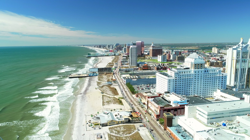 AERIAL VIEW OF ATLANTIC CITY BOARDWALK AND STEEL PIER. NEW JERSEY. USA.