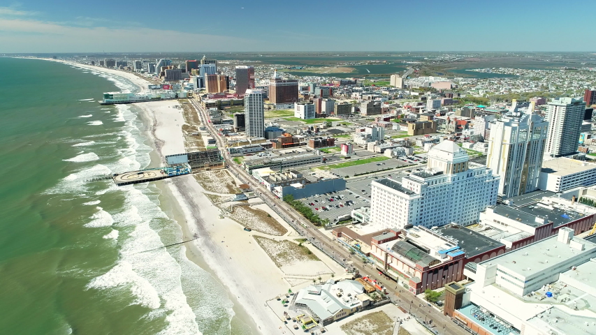 AERIAL VIEW OF ATLANTIC CITY BOARDWALK AND STEEL PIER. NEW JERSEY. USA.