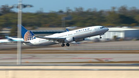 FT. LAUDERDALE, FL - 2019: United Airlines Boeing 737-800 Next Gen Commercial Passenger Jet Airliner Taking Off from Fort Lauderdale Hollywood FLL International Airport on a Sunny Day in South Florida