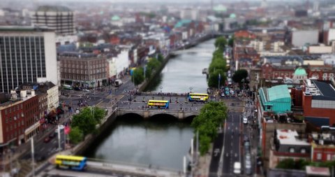 Tilt-shift time-lapse of O'Connell Bridge, Dublin, Ireland.
