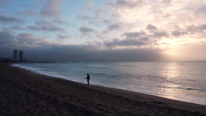 TIMELAPSE: Beautiful sunrise on barcelona beach