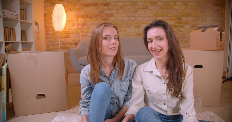 Lesbians on webcam