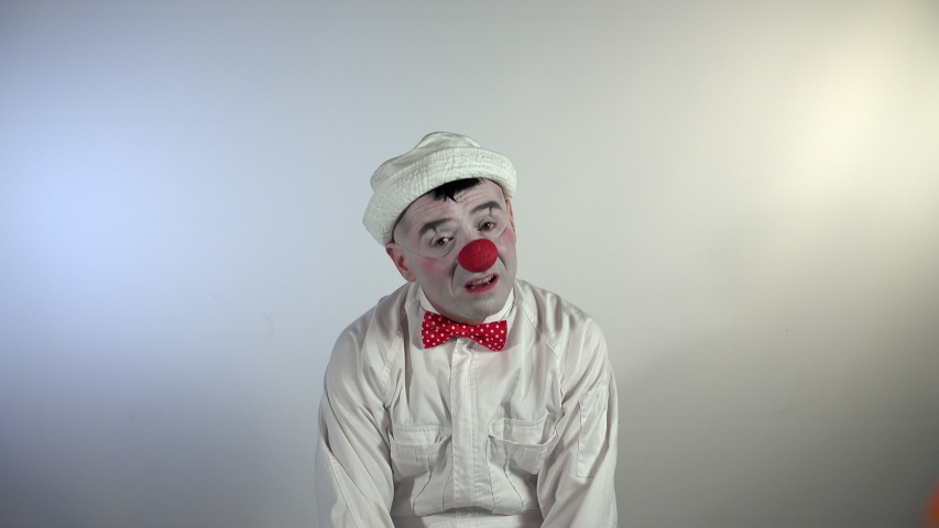 Clown Hot And Tired Videos De Stock 100 Libres De Droit Shutterstock