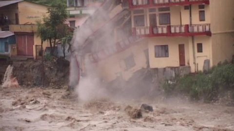 landslide, flood, cloudburst in india 2013 , killed six to seven thousand pilgrims . Three story building collapsed in Ganga river. 