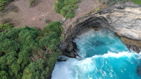 Drone footage of Angel's Billabong and Broken Beach in Nusa Penida (Penida Island) near Bali, Indonesia.