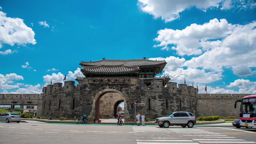 Time lapse, Hwaseong Fortress On the day of the beautiful sky and the clouds at suwon city,South Korea.