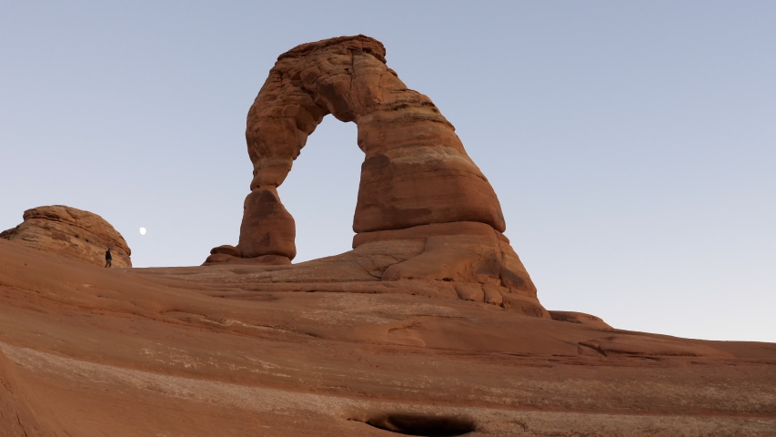Exploring the sand stone arches in Moab Utah