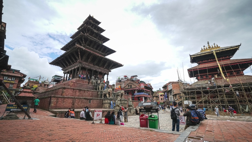 Kathmandu / Bhaktapur Time Lapse of Nyatapola Temple