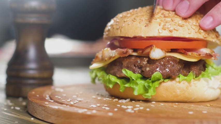 Burgers with Bacon image - Free stock photo - Public Domain photo - CC0