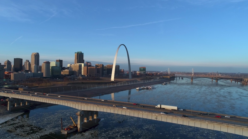 Right to left parallax of the St. Louis Arch, showing traffic on Interstate 55 and Interstate 64. Shot on DJI Phantom 4 Pro in 4K at 60FPS.