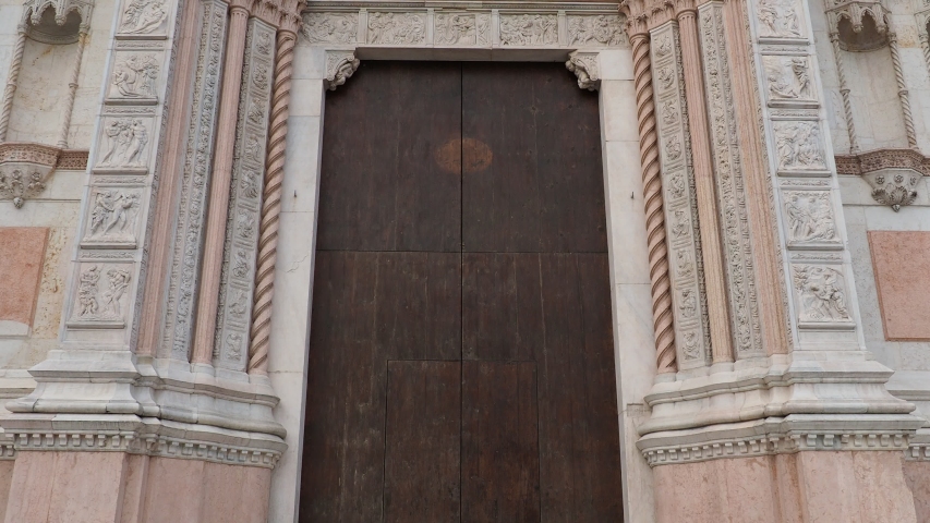 Basilica of San Petronio, detailed view, Piazza Maggiore, Bologna, Emilia-Romagna, Italy