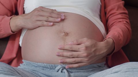 Close Up Of Big Pregnant Belly Video De Stock 100 Libre De Droit Shutterstock