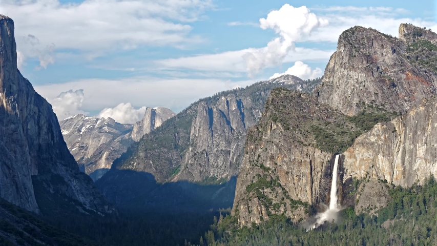 Yosemite national Park time lapse of tunnel view el capitan , california, USA