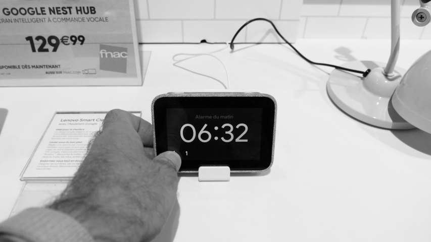 lenovo smart clock video