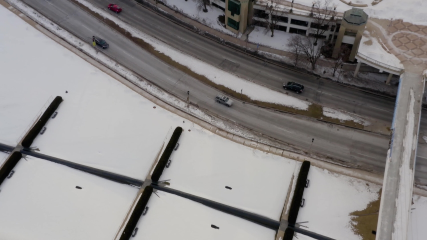 Aerial Panorama of Milwaukee Art Museum [4K]
