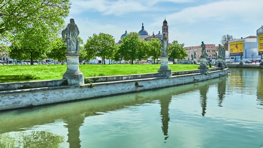 Statues of Gustavo II Adolfo di Svezia, Jacopino Rossi and Giobbe Ludolf Erfurt. Prato della Valle is elliptical square in Padova, Italy. It is largest square in Italy, and one of largest in Europe.