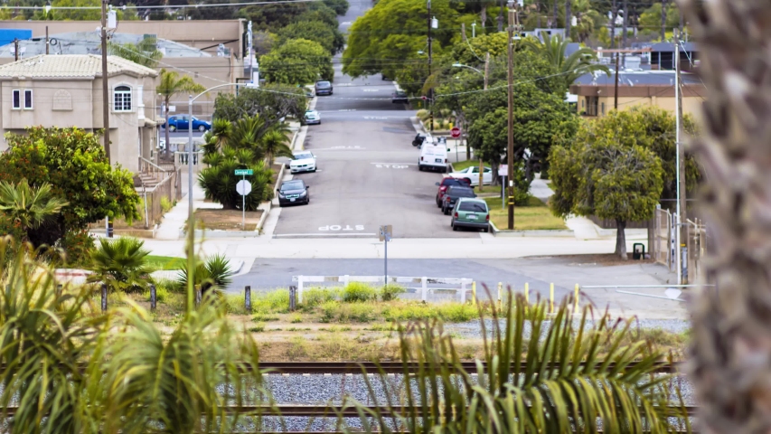 Time lapse view of southern California street.