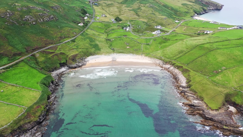 Mucross Head is a small peninsula about 10km west of Killybegs in County Donegal in north-west Ireland and contains a popular rock-climbing area, noted for its unusual horizontally layered structure.