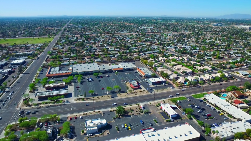 Tall rotating aerial shot of traffic in phoenix. Nice cityscape shot