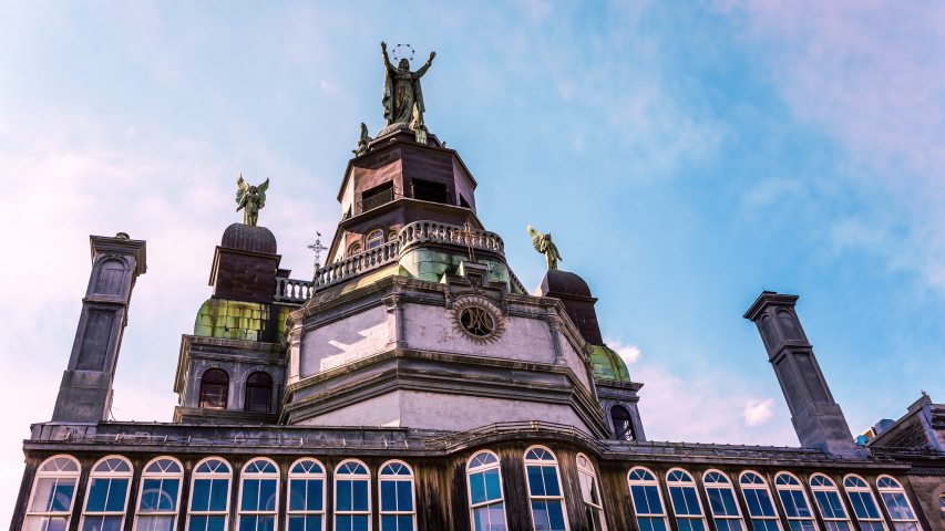 Notre-Dame-de-Bon-Secours Chapel in Montreal time lapse