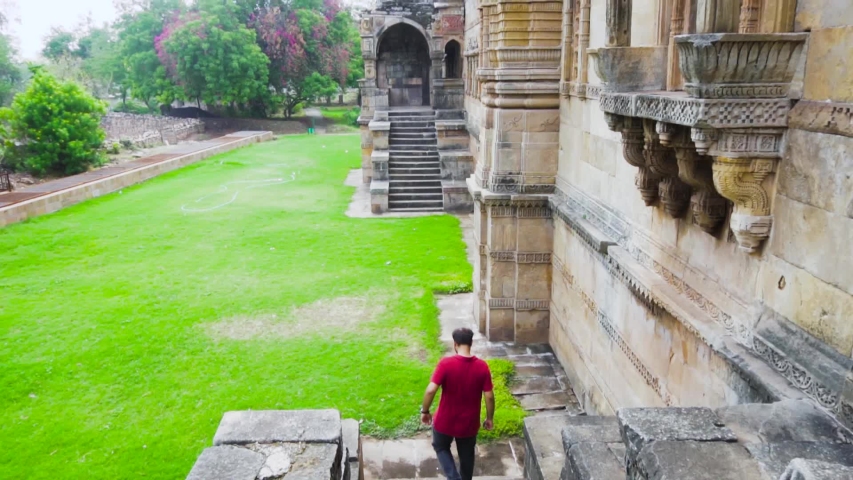 Heritage Jami Masjid also known as Jama mosque in Champaner, Gujarat state, western India, is part of the Champaner-Pavagadh Archaeological Park. Jami Mosque is UNESCO World Heritage Site.