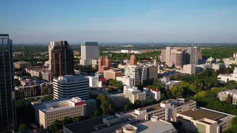 Aerial California Sacramento May 2019 Sunny Day 30mm 4K Inspire 2

Aerial video of downtown Sacramento on a beautiful sunny day.